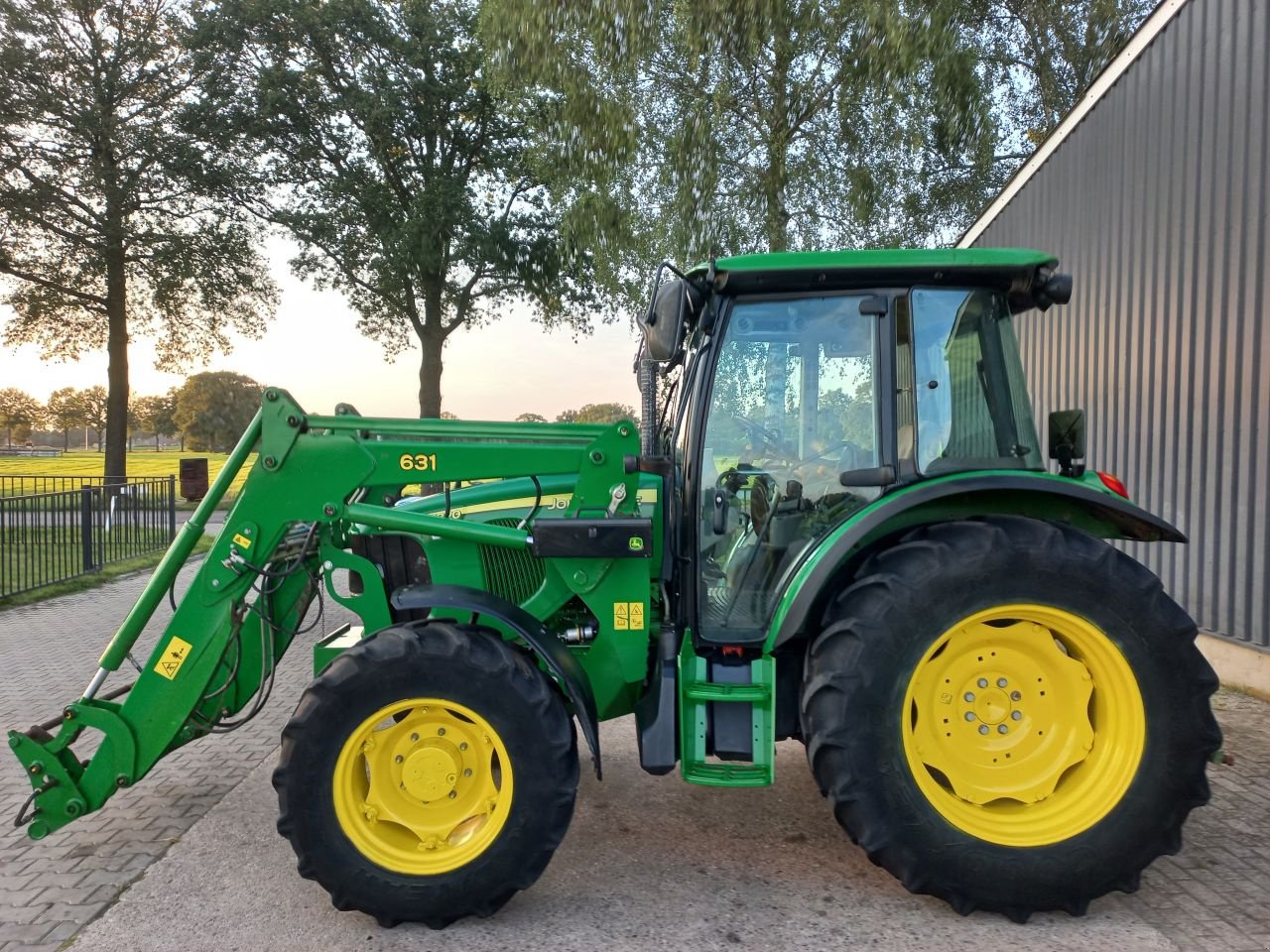 Traktor van het type John Deere 5820, Gebrauchtmaschine in Daarle (Foto 7)