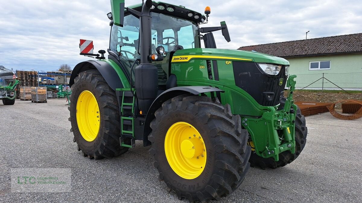 Traktor Türe ait John Deere 6 R 230, Vorführmaschine içinde Redlham (resim 2)