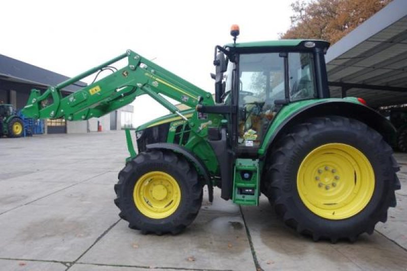 Traktor Türe ait John Deere 6090 M + chargeur JD 603, Gebrauchtmaschine içinde Sorée (resim 1)