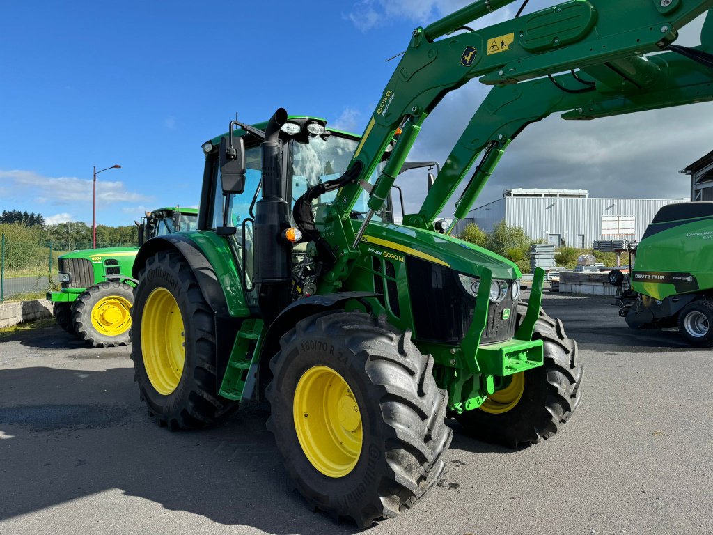 Traktor Türe ait John Deere 6090 M, Gebrauchtmaschine içinde UZERCHE (resim 3)