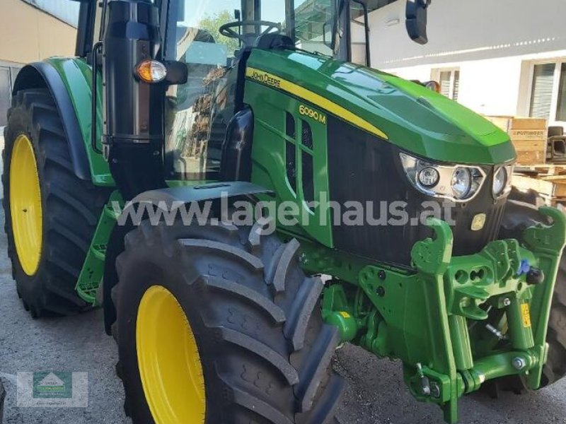 Traktor of the type John Deere 6090 M, Neumaschine in Klagenfurt (Picture 1)