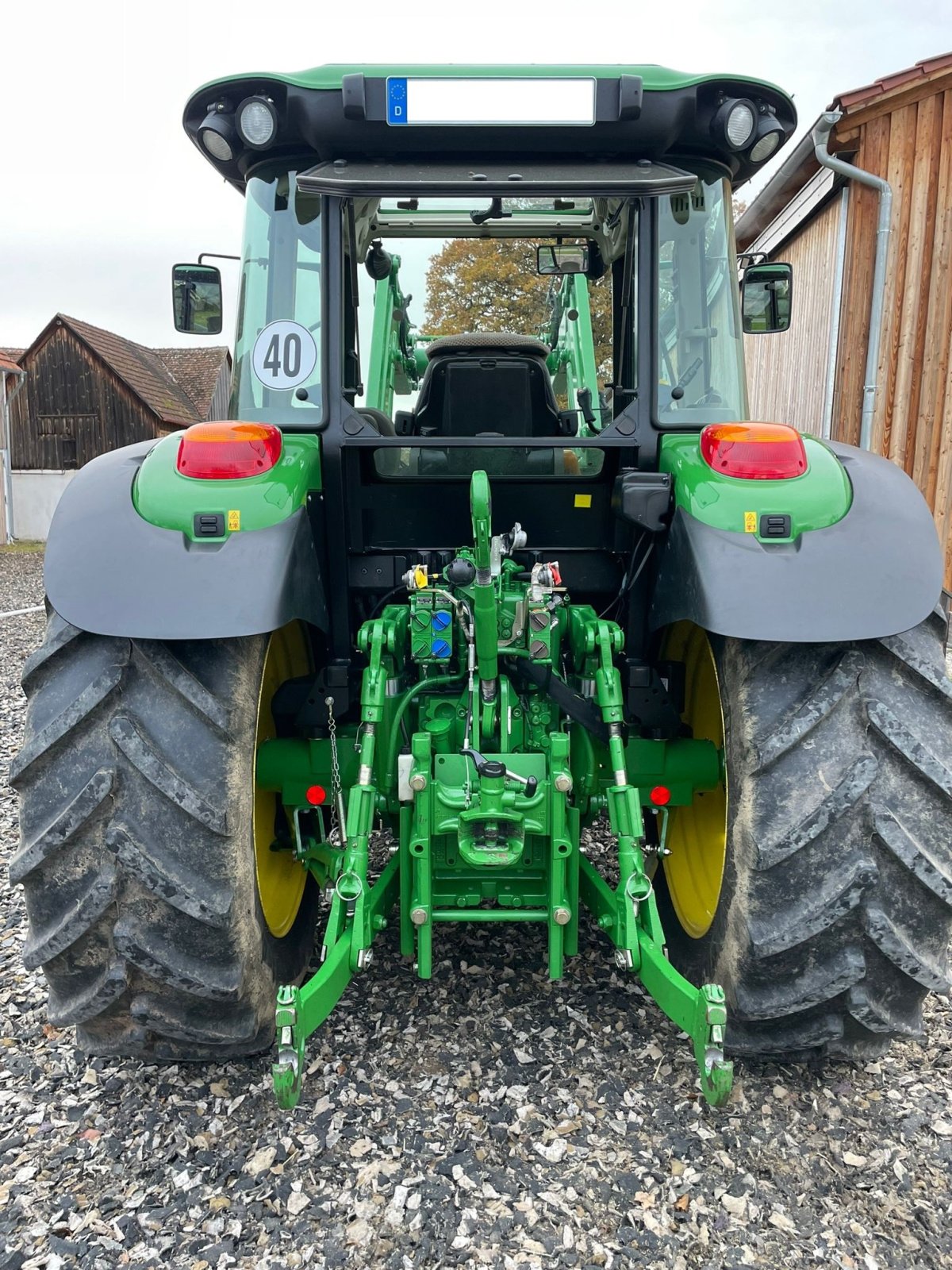 Traktor van het type John Deere 6090, Gebrauchtmaschine in Pilsach (Foto 3)