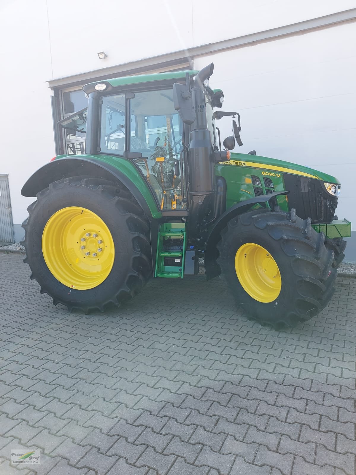 Traktor του τύπου John Deere 6090M AutoPowr, Gebrauchtmaschine σε Pegnitz-Bronn (Φωτογραφία 2)