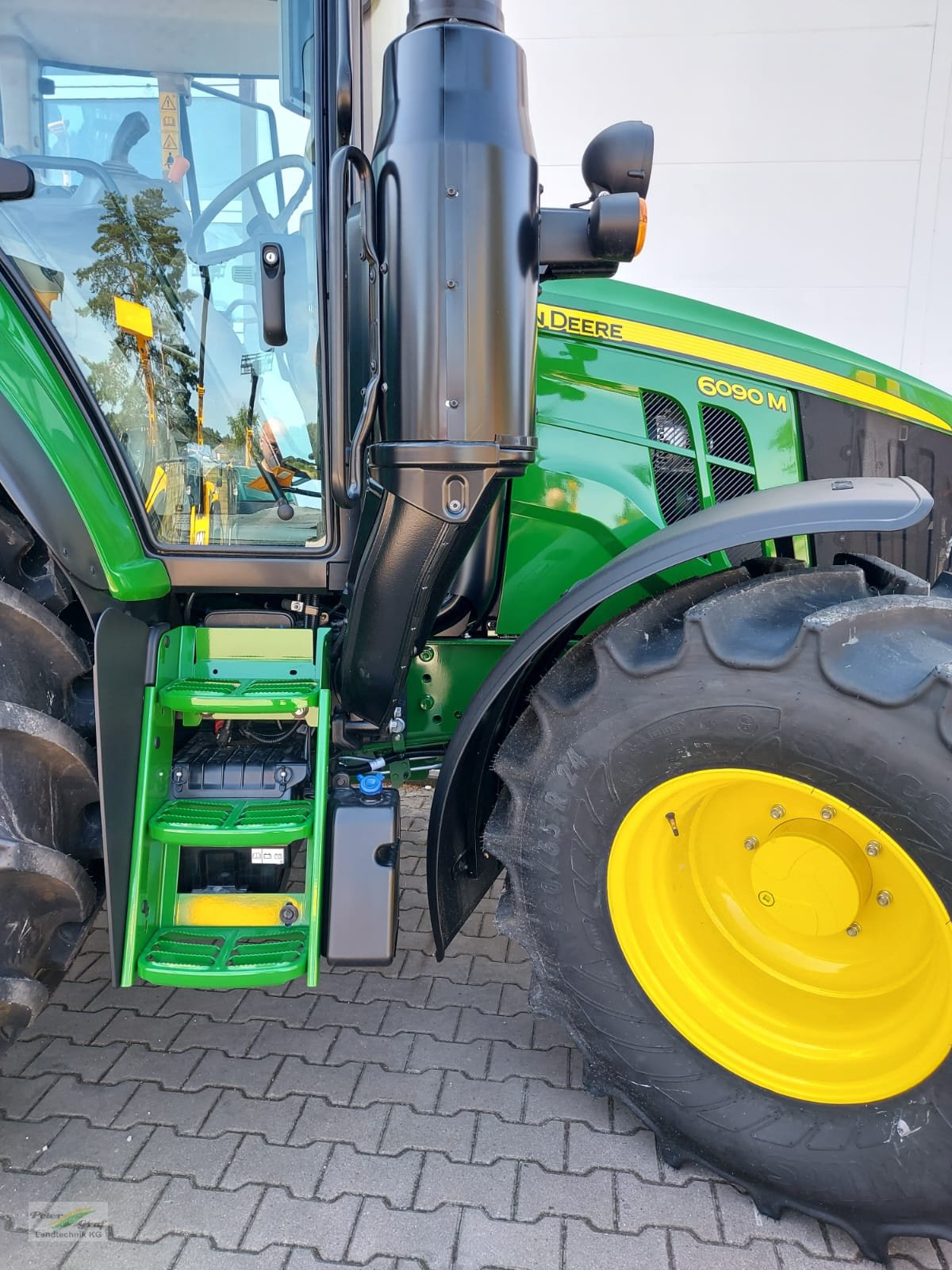 Traktor typu John Deere 6090M AutoPowr, Gebrauchtmaschine v Pegnitz-Bronn (Obrázok 3)