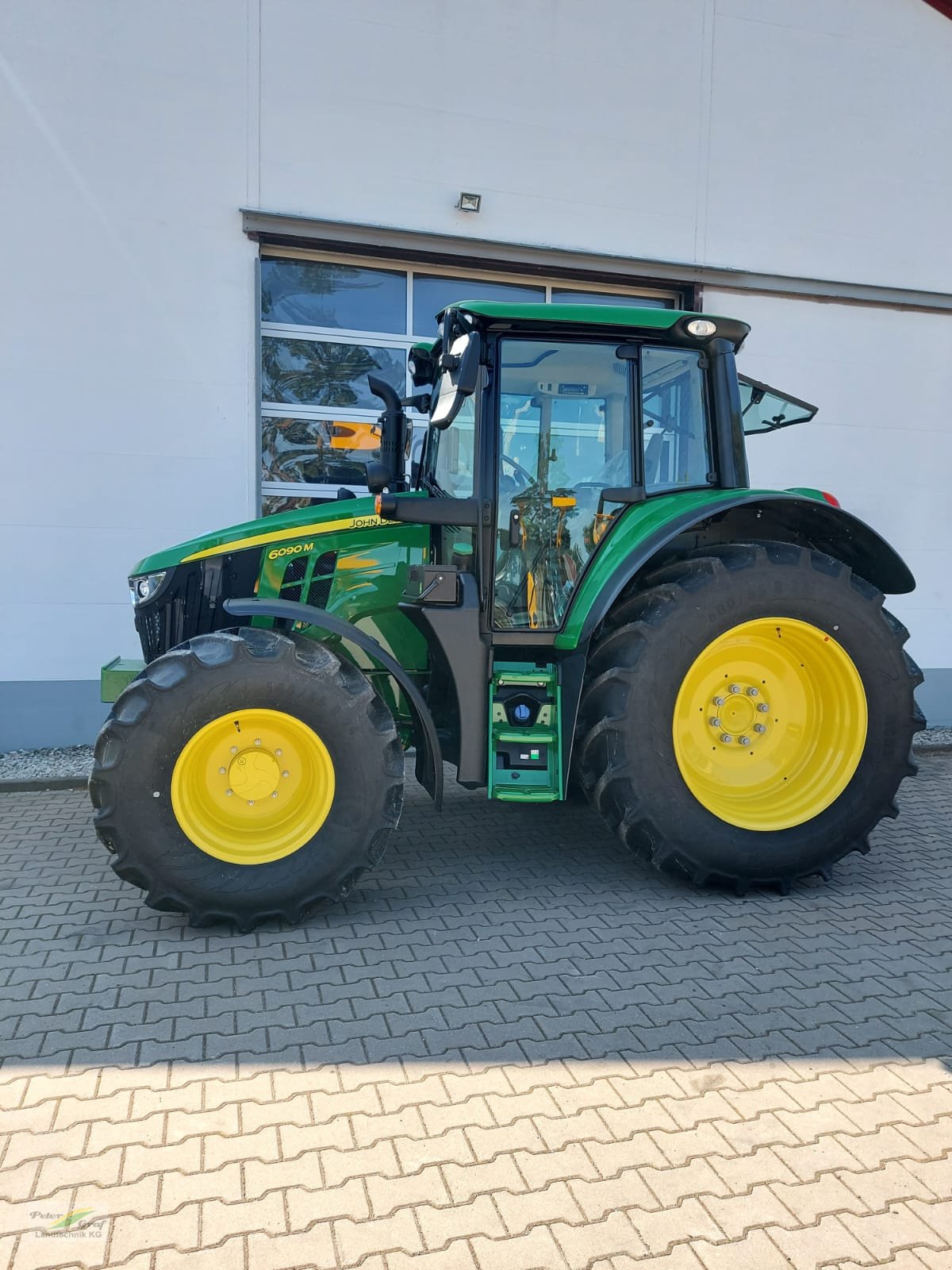 Traktor του τύπου John Deere 6090M AutoPowr, Gebrauchtmaschine σε Pegnitz-Bronn (Φωτογραφία 4)