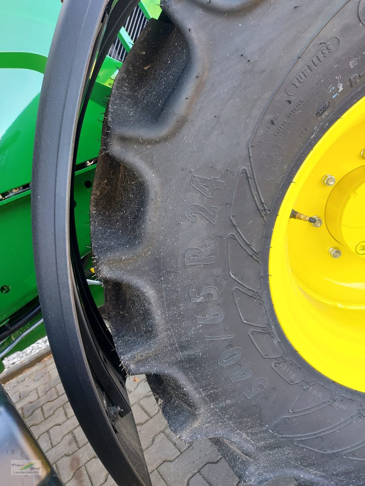 Traktor van het type John Deere 6090M AutoPowr, Gebrauchtmaschine in Pegnitz-Bronn (Foto 7)