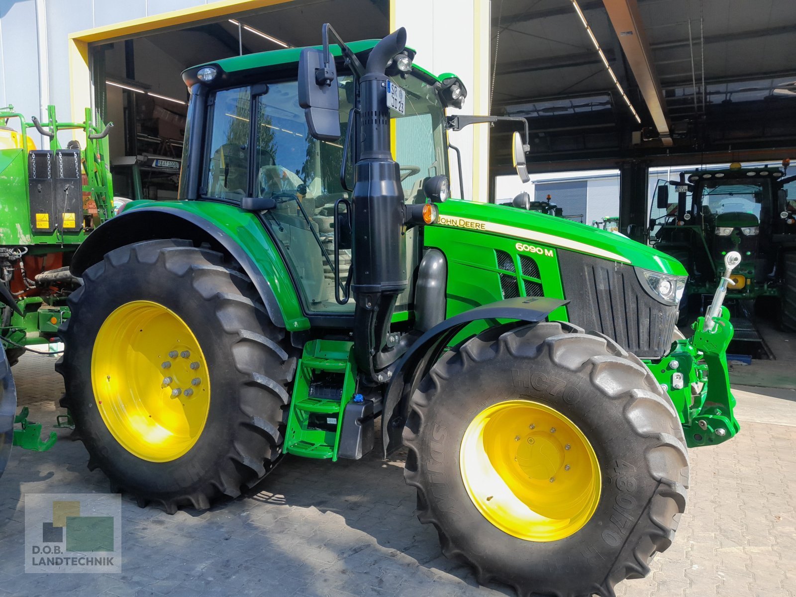 Traktor del tipo John Deere 6090M PowerGard Garantie bis 16.06.2026, Neumaschine en Regensburg (Imagen 2)