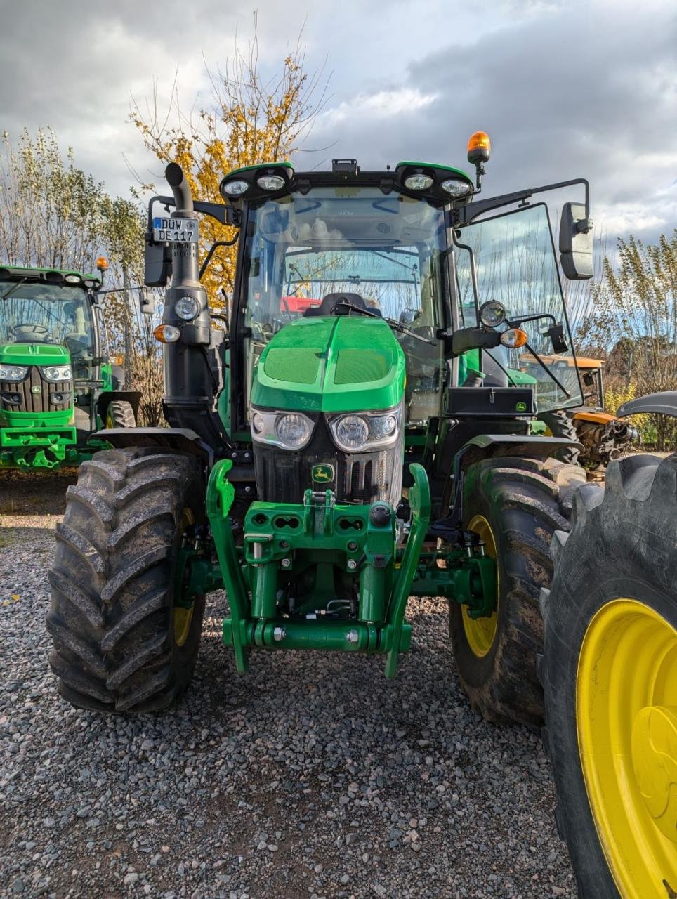 Traktor от тип John Deere 6090M PQ+ Kriechgang, Vorführmaschine в Niederkirchen (Снимка 2)