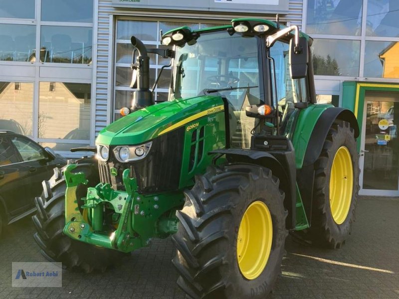 Traktor van het type John Deere 6090M, Gebrauchtmaschine in Hillesheim (Foto 1)