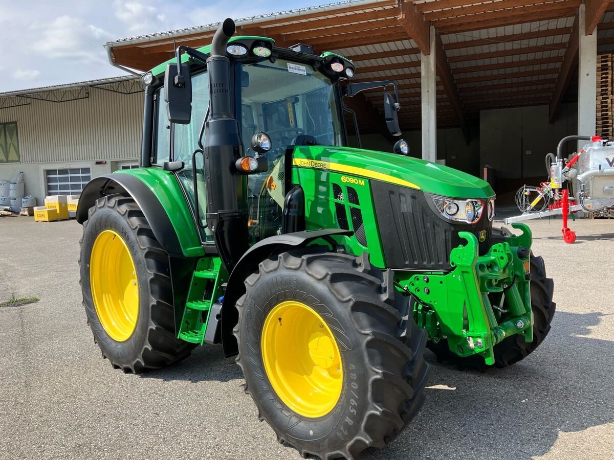 Traktor typu John Deere 6090M, Gebrauchtmaschine w Zwettl (Zdjęcie 2)