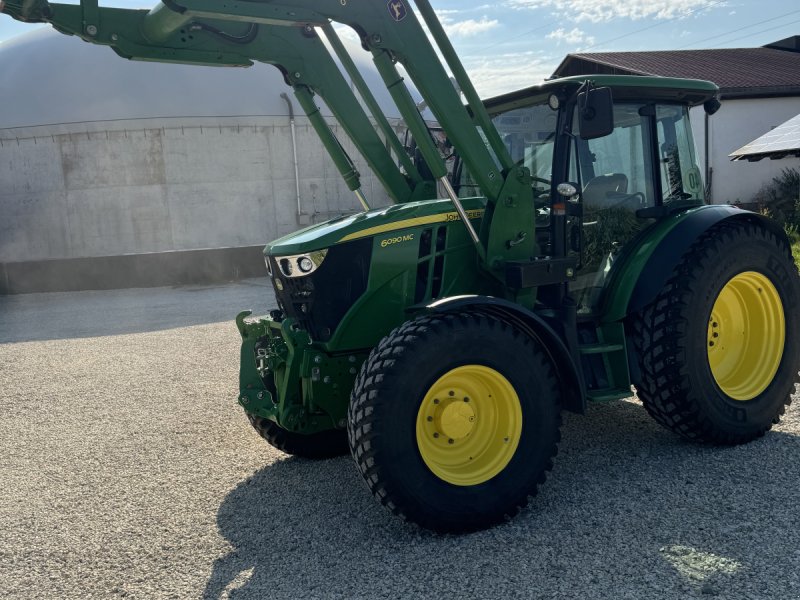 Traktor tip John Deere 6090MC, Gebrauchtmaschine in Wengen (Poză 1)