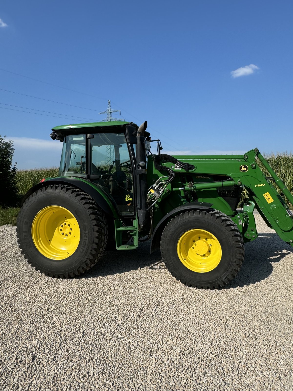 Traktor typu John Deere 6090MC, Gebrauchtmaschine w Wengen (Zdjęcie 2)