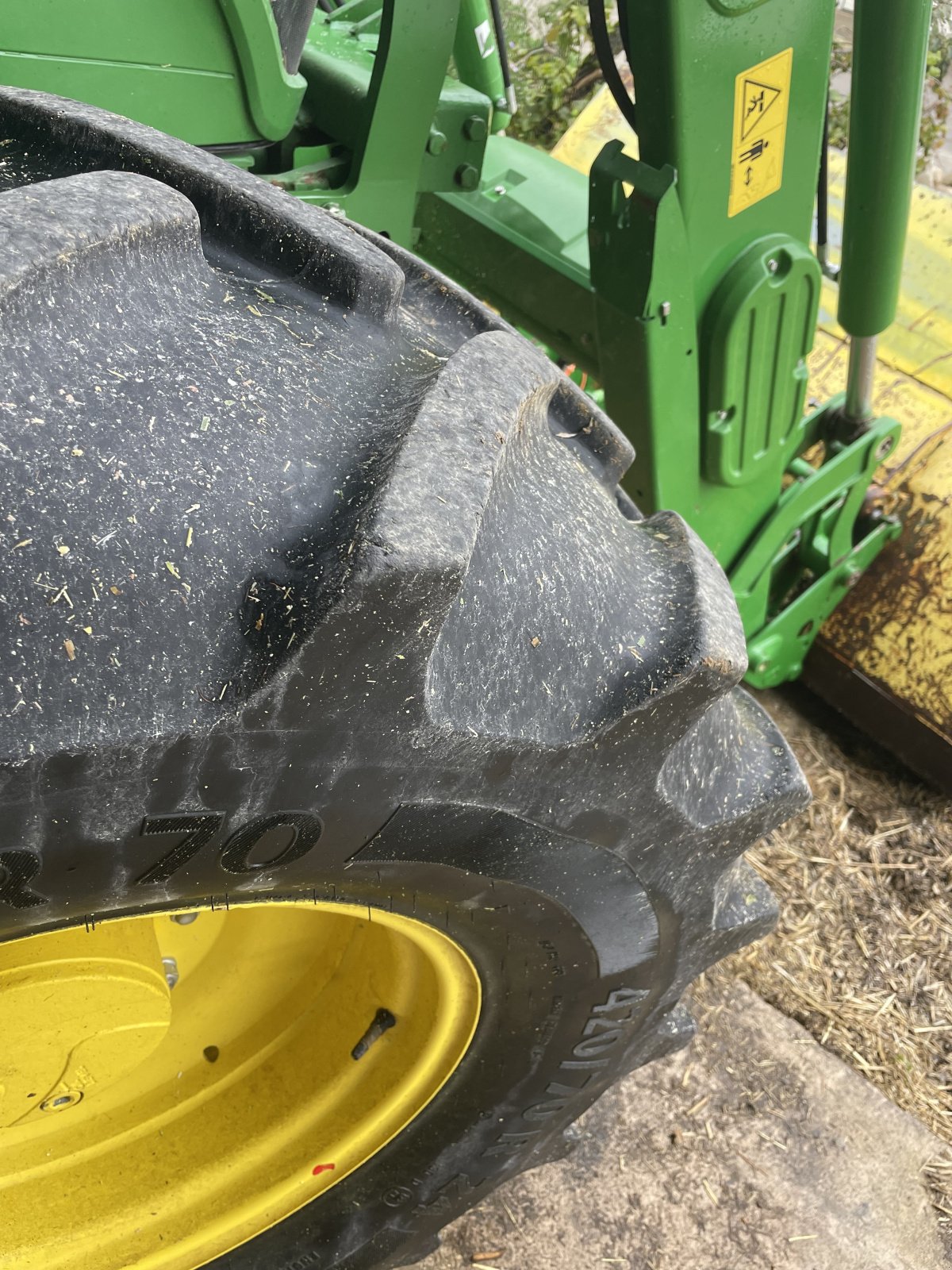 Traktor van het type John Deere 6095MC, Gebrauchtmaschine in Wolferstadt (Foto 8)