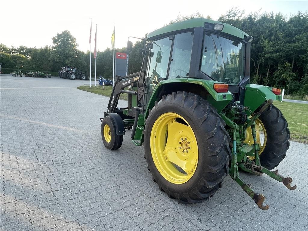 Traktor van het type John Deere 6100 m/ Chief Super 13 P frontlæsser, Gebrauchtmaschine in Nimtofte (Foto 8)