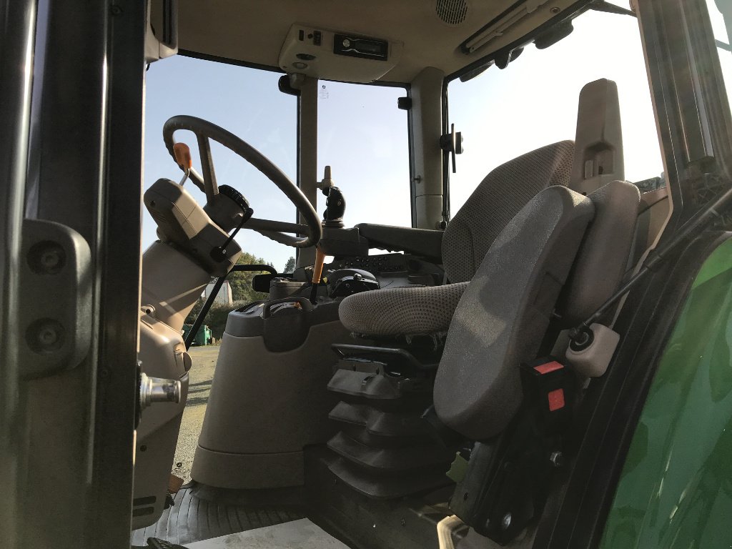 Traktor tip John Deere 6100 M, Gebrauchtmaschine in UZERCHE (Poză 5)