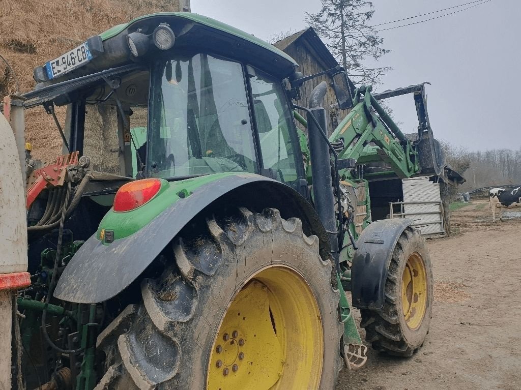 Traktor typu John Deere 6100 RC, Gebrauchtmaschine w DOMFRONT (Zdjęcie 4)