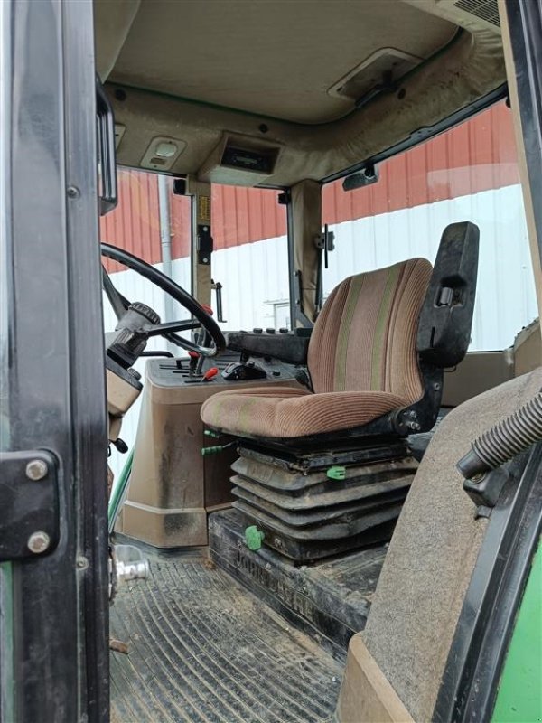 Traktor of the type John Deere 6100, Gebrauchtmaschine in Ejstrupholm (Picture 5)