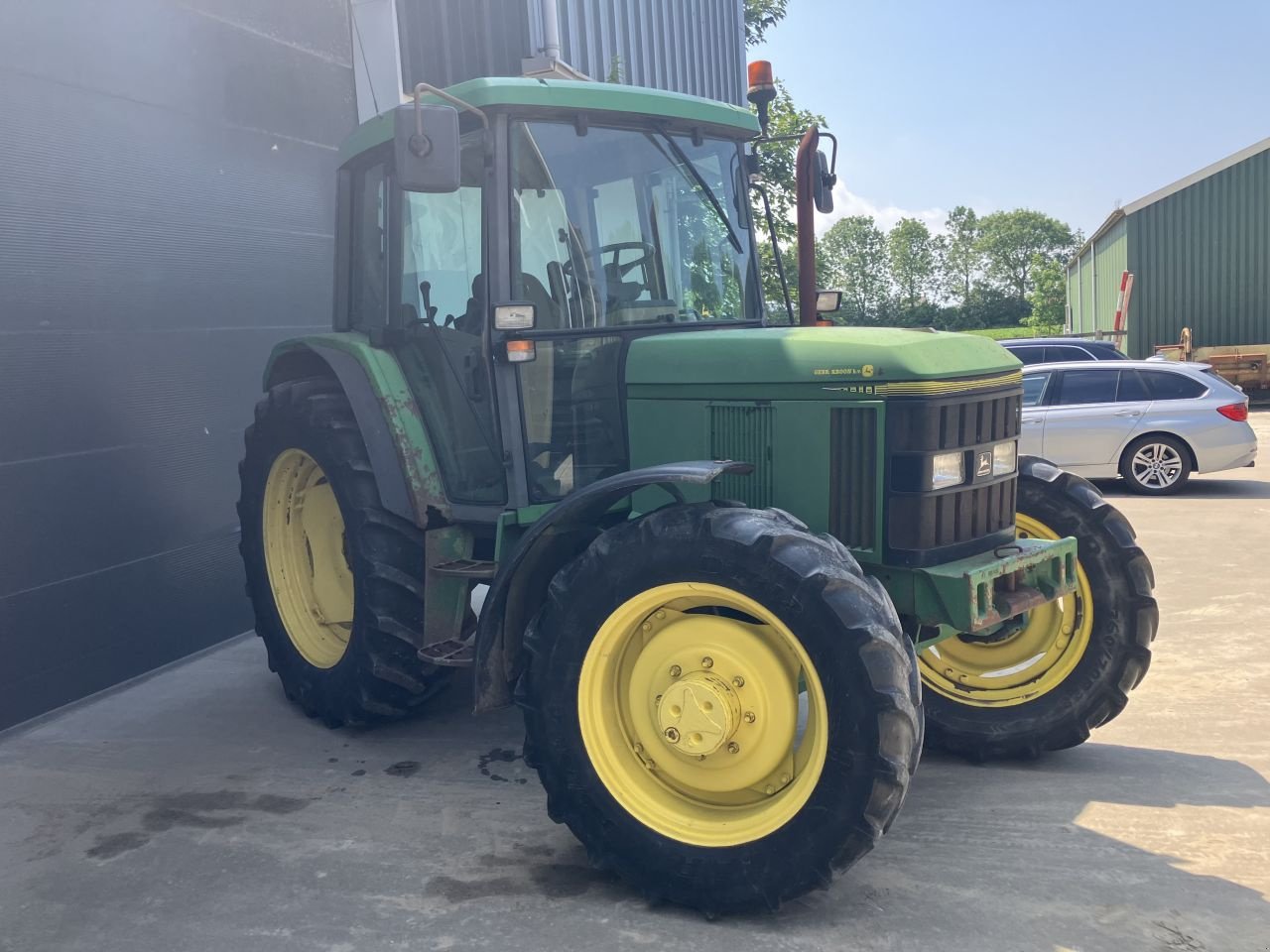 Traktor tipa John Deere 6100, Gebrauchtmaschine u St. - Jacobiparochie (Slika 3)