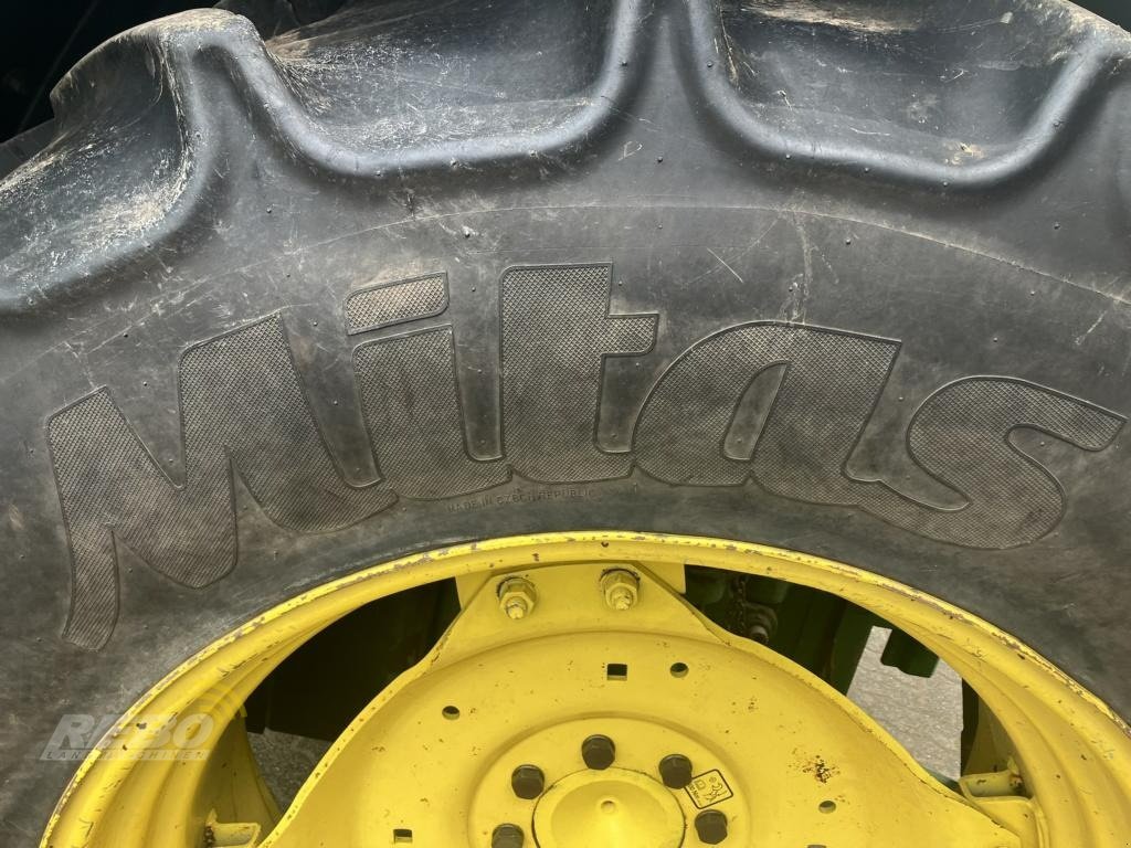 Traktor от тип John Deere 6100, Gebrauchtmaschine в Albersdorf (Снимка 22)