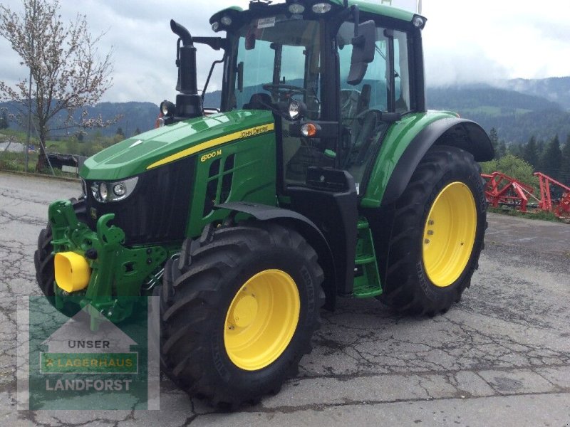 Traktor del tipo John Deere 6100, Neumaschine en Murau (Imagen 1)