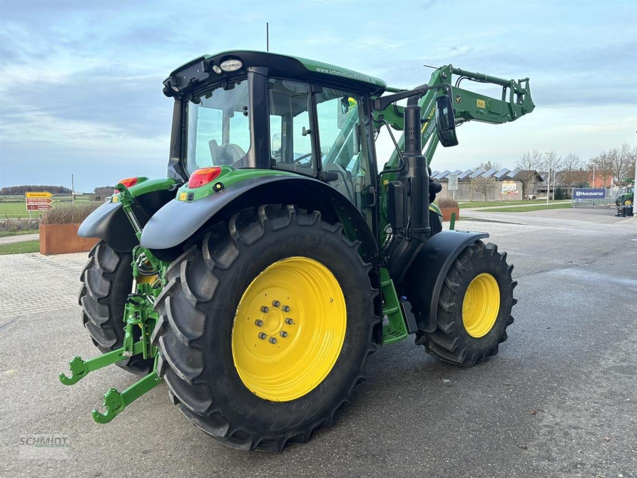 Traktor от тип John Deere 6100M mit Frontlader, Gebrauchtmaschine в Herbrechtingen (Снимка 5)