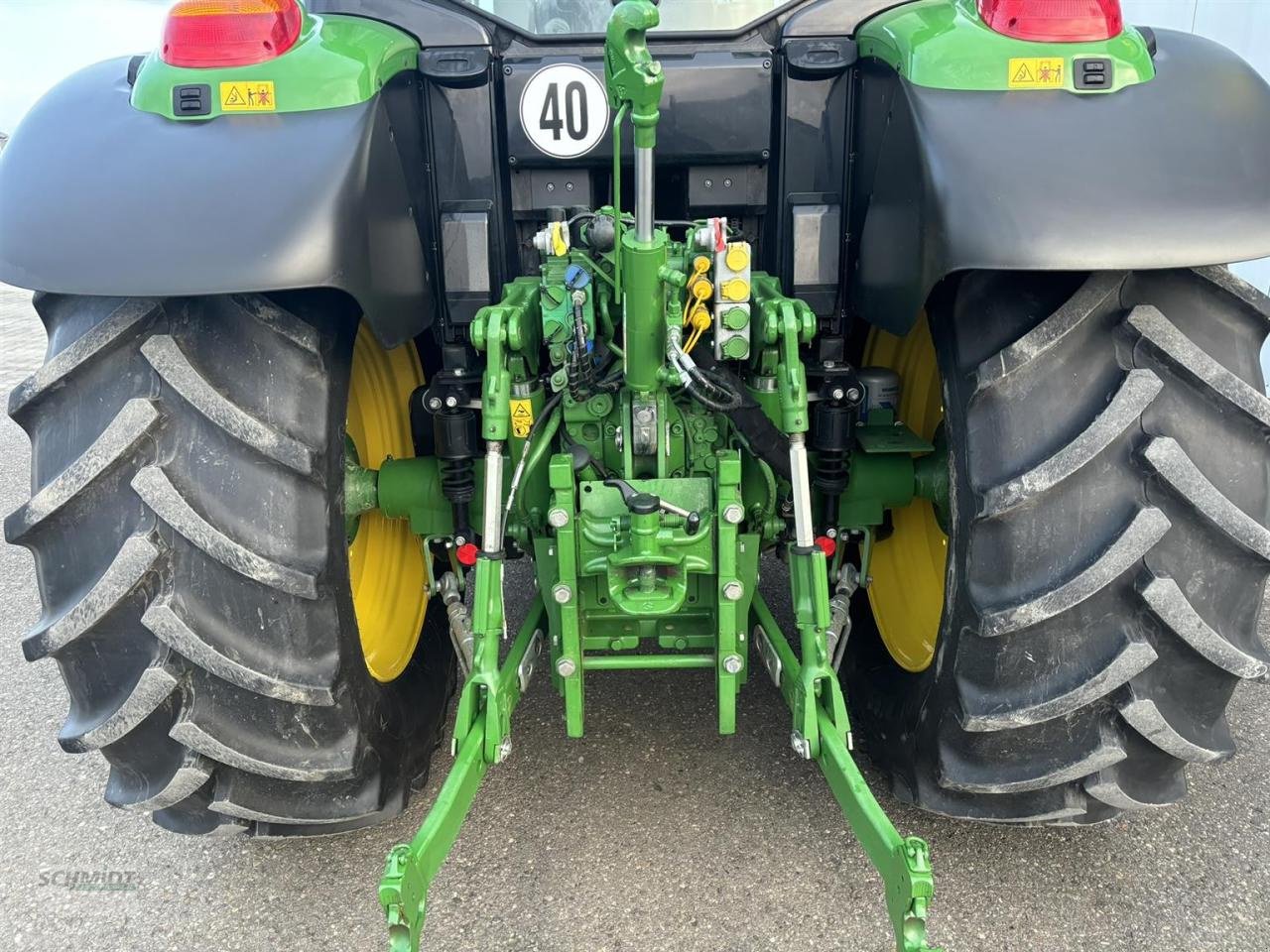 Traktor des Typs John Deere 6100M mit Frontlader, Gebrauchtmaschine in Herbrechtingen (Bild 7)