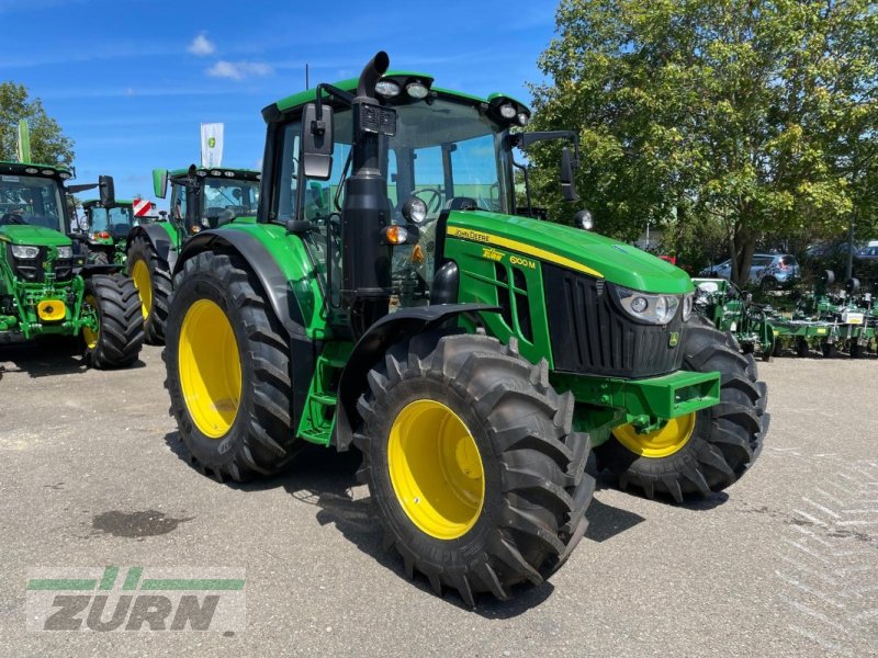 Traktor of the type John Deere 6100M, Neumaschine in Neubrunn