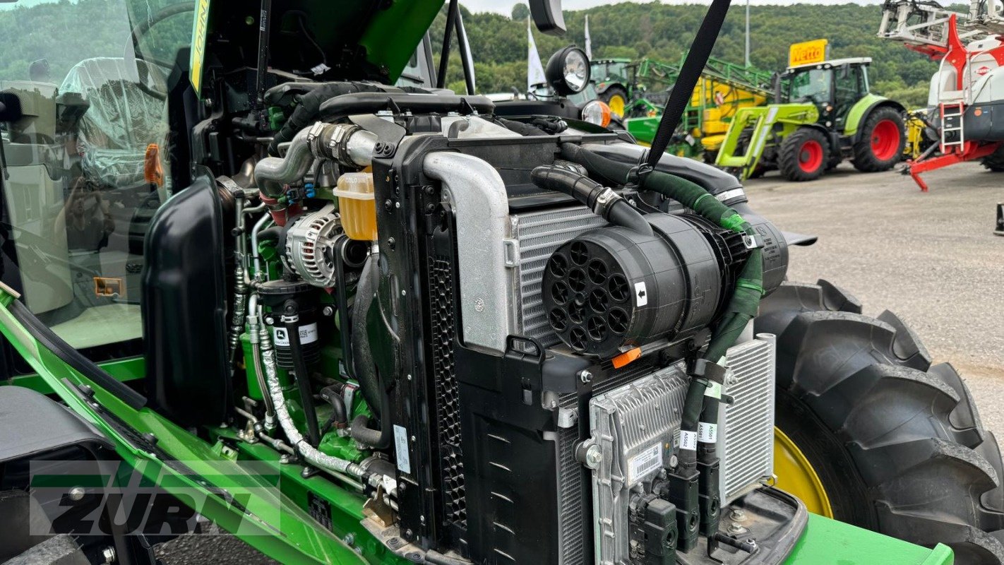 Traktor of the type John Deere 6100M, Neumaschine in Schöntal-Westernhausen (Picture 16)