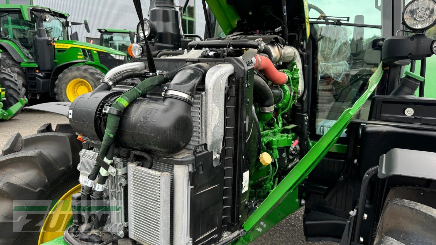 Traktor des Typs John Deere 6100M, Neumaschine in Schöntal-Westernhausen (Bild 17)