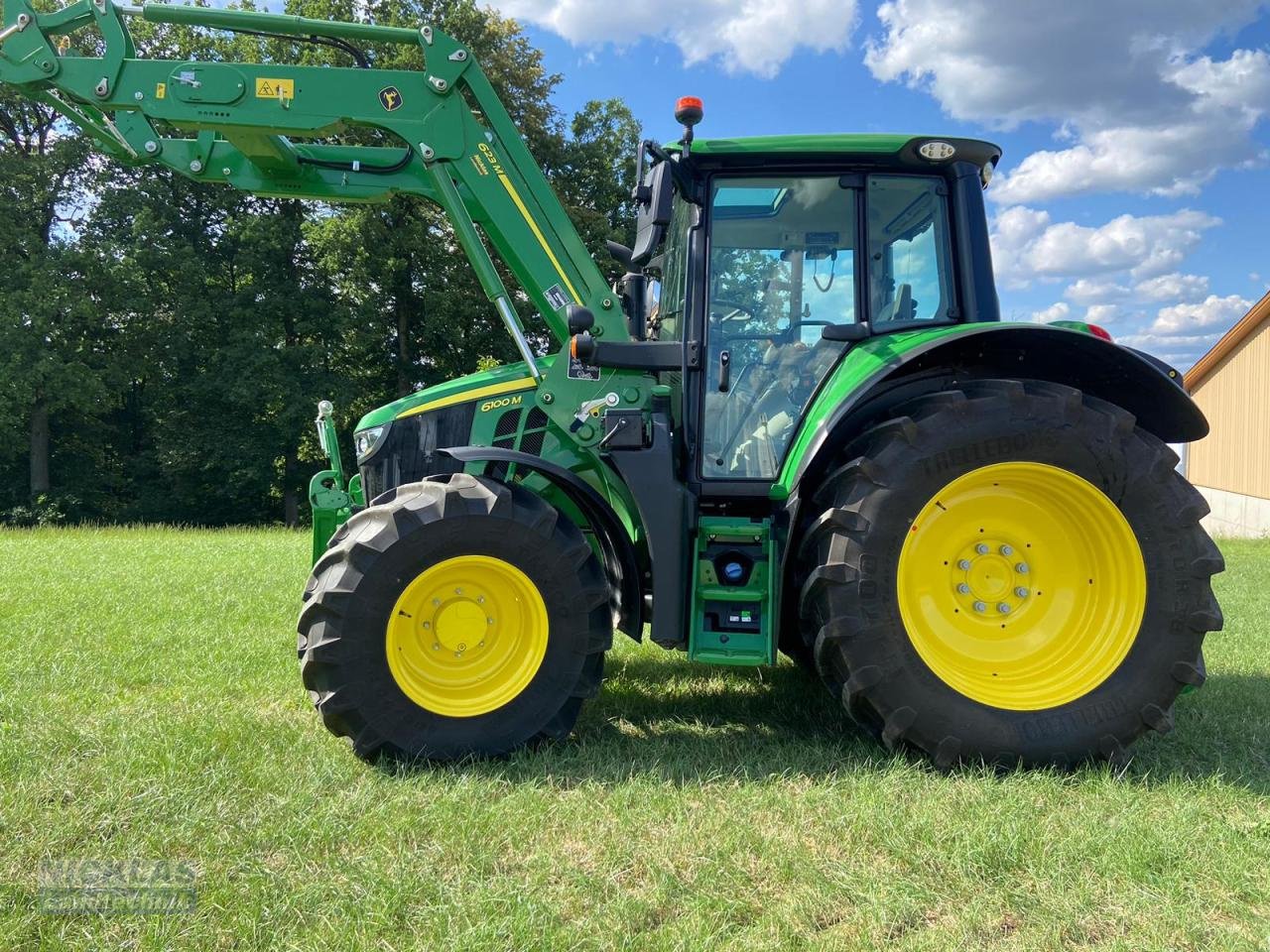 Traktor van het type John Deere 6100M, Gebrauchtmaschine in Schirradorf (Foto 4)