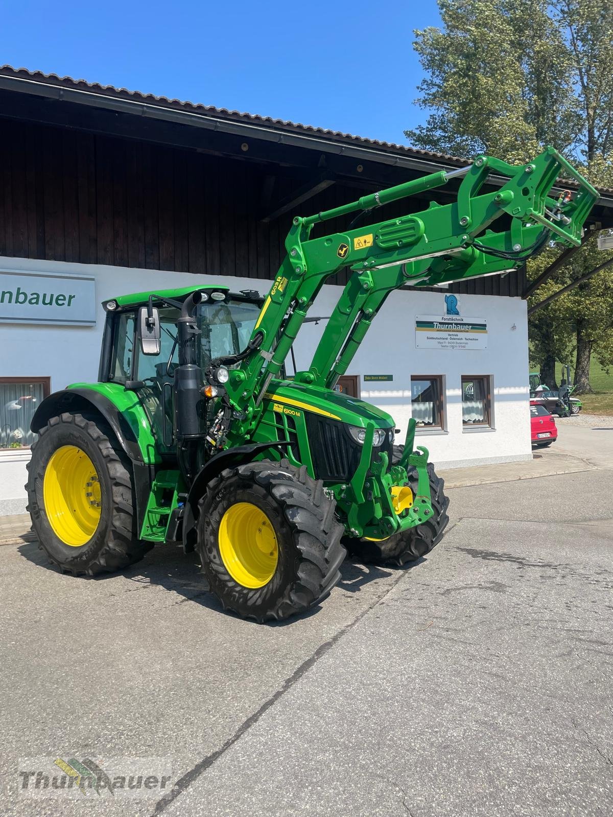 Traktor типа John Deere 6100M, Gebrauchtmaschine в Bodenmais (Фотография 1)