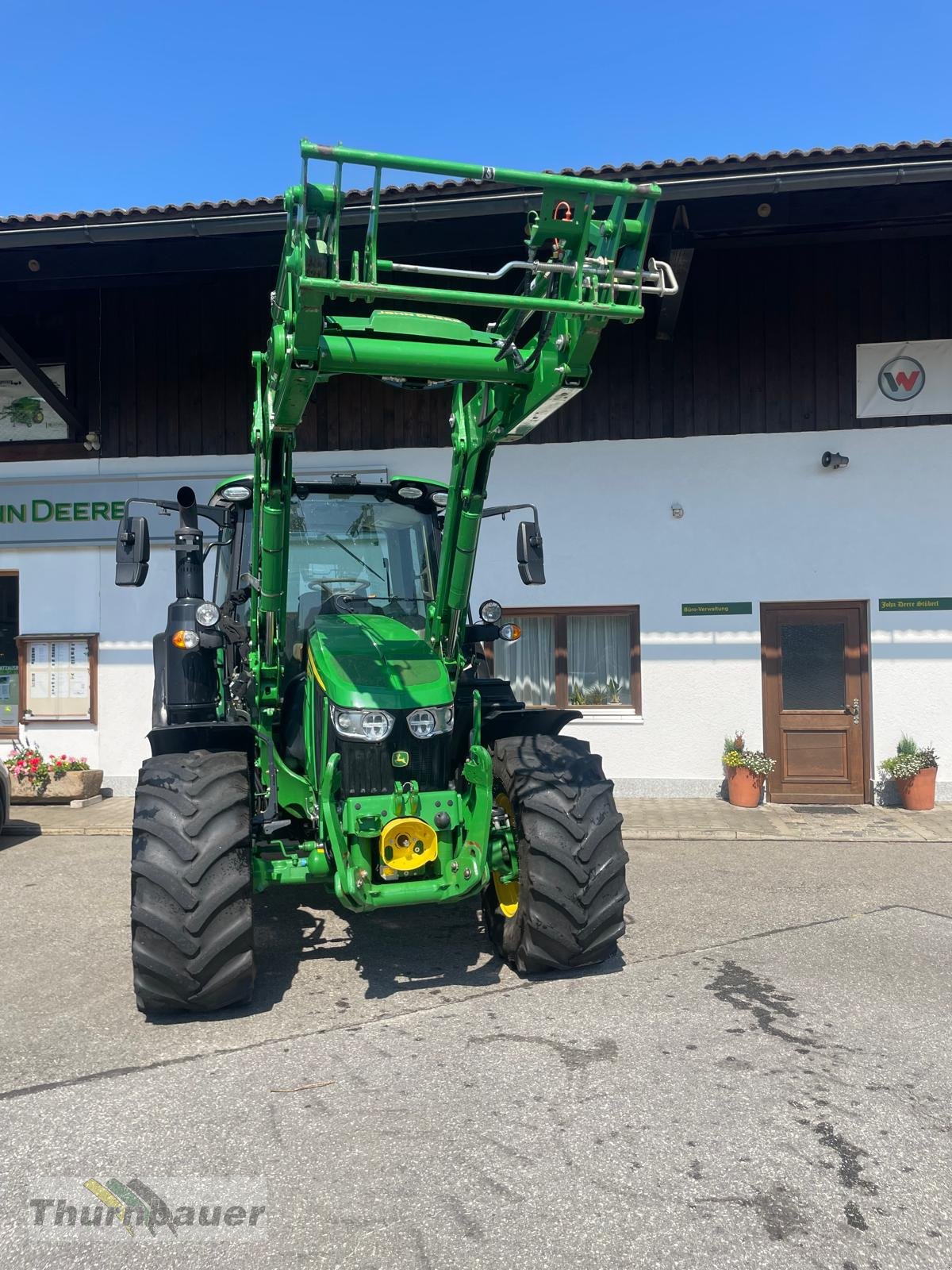 Traktor Türe ait John Deere 6100M, Gebrauchtmaschine içinde Bodenmais (resim 3)