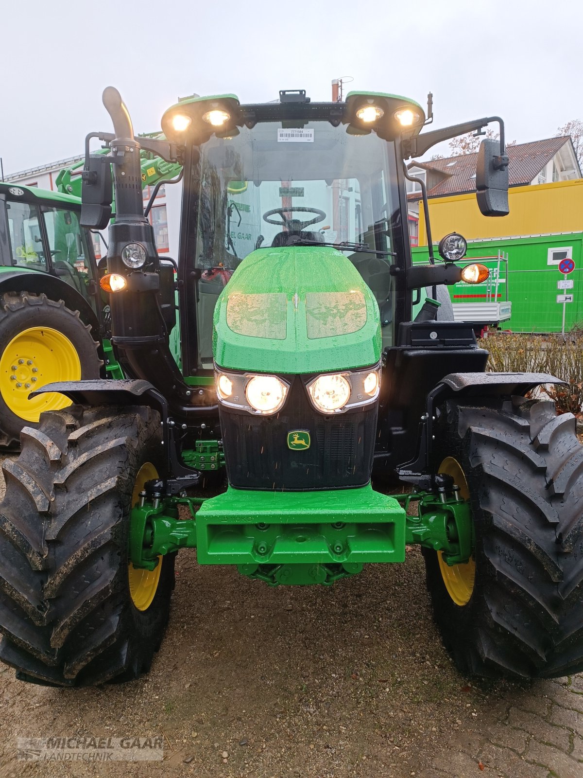 Traktor del tipo John Deere 6100M, Gebrauchtmaschine In Höhenkirchen-Siegertsbrunn (Immagine 3)