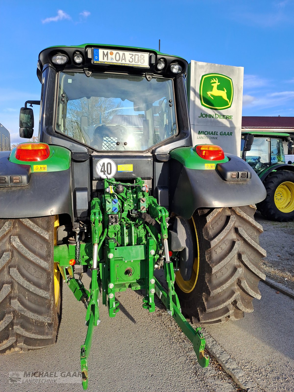 Traktor типа John Deere 6100M, Gebrauchtmaschine в Höhenkirchen-Siegertsbrunn (Фотография 11)