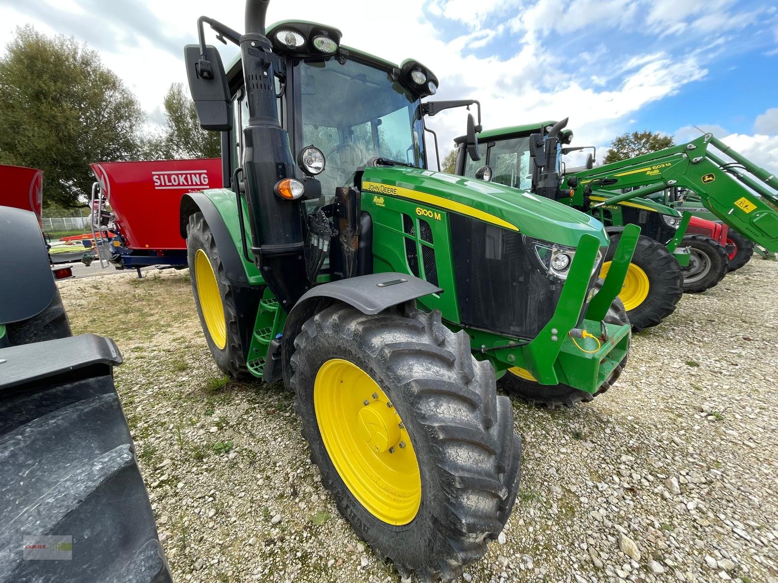 Traktor des Typs John Deere 6100M, Gebrauchtmaschine in Langenau (Bild 1)