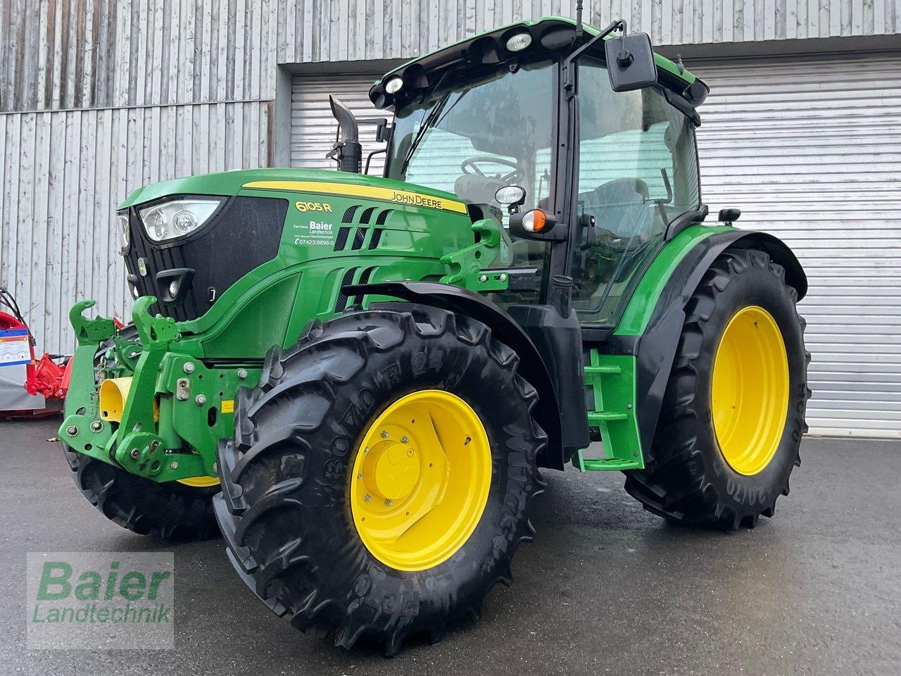 Traktor типа John Deere 6105 R, Gebrauchtmaschine в OBERNDORF-HOCHMOESSINGEN (Фотография 2)