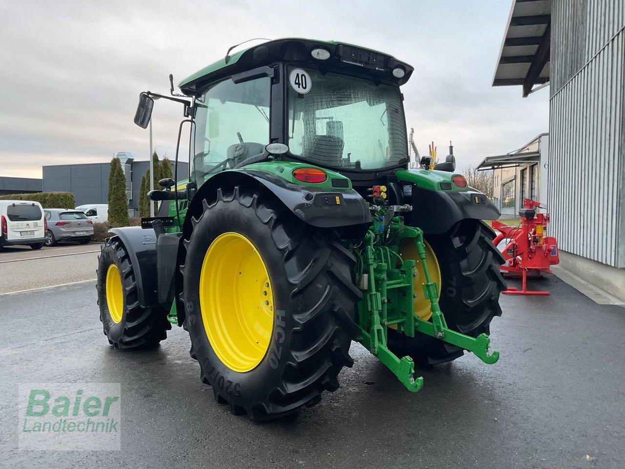 Traktor типа John Deere 6105 R, Gebrauchtmaschine в OBERNDORF-HOCHMOESSINGEN (Фотография 3)