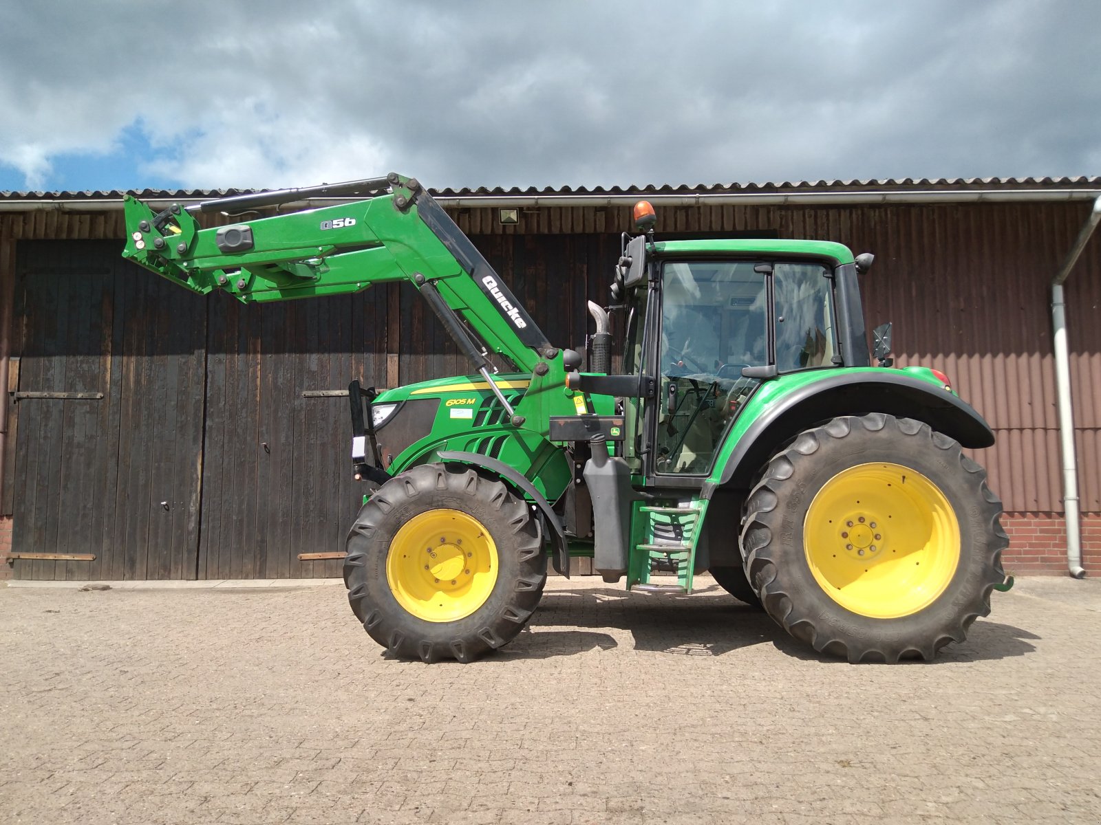 Traktor typu John Deere 6105M wenig Stunden, TOP-Zustand, Gebrauchtmaschine v Unterlüß (Obrázek 3)