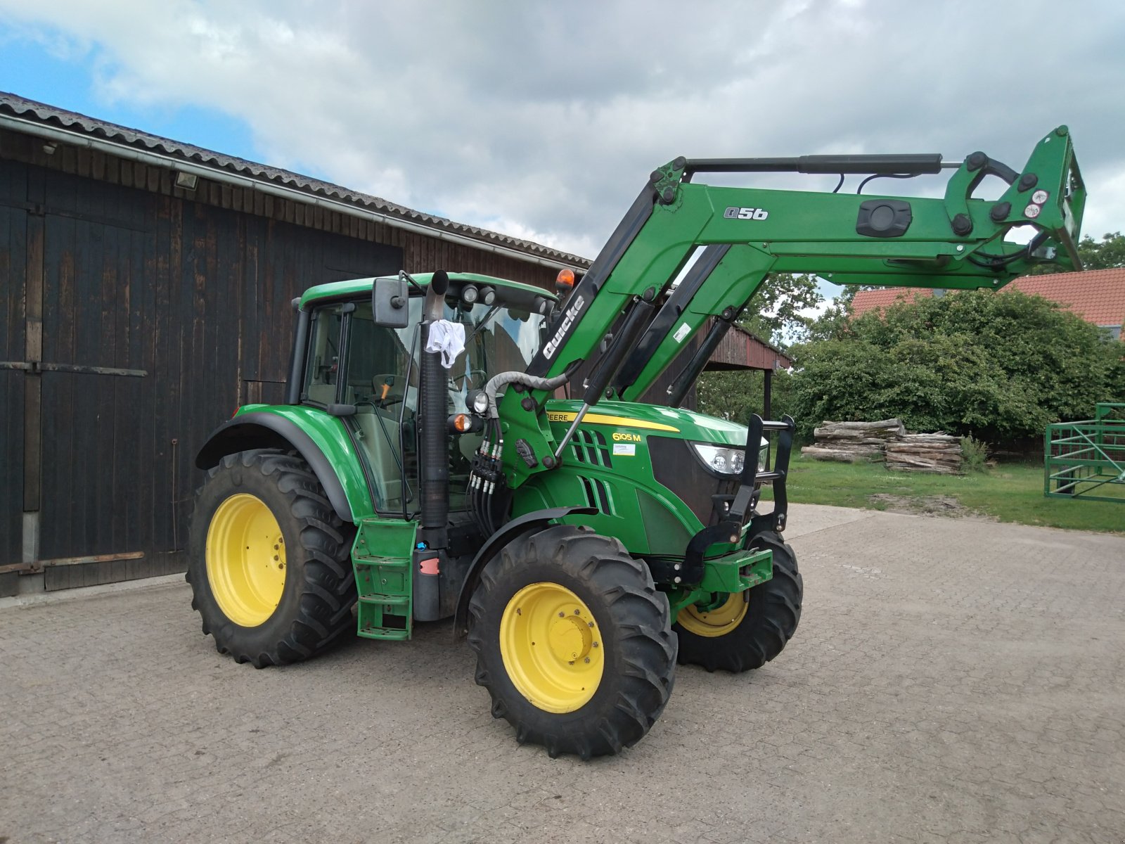 Traktor van het type John Deere 6105M wenig Stunden, TOP-Zustand, Gebrauchtmaschine in Unterlüß (Foto 4)