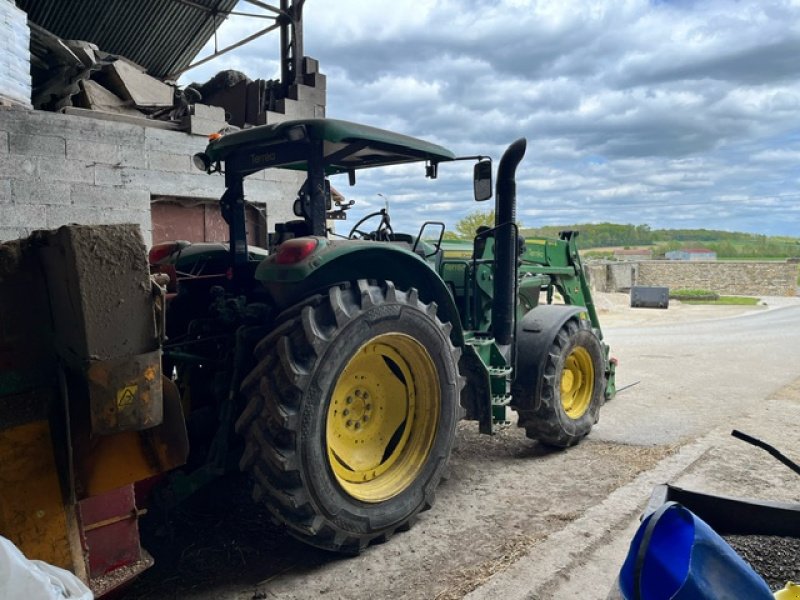 Traktor typu John Deere 6105M, Gebrauchtmaschine w CHAUMESNIL (Zdjęcie 4)