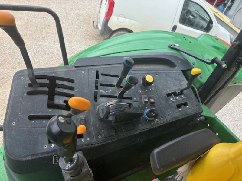 Traktor del tipo John Deere 6105M, Gebrauchtmaschine en CHAUMESNIL (Imagen 10)