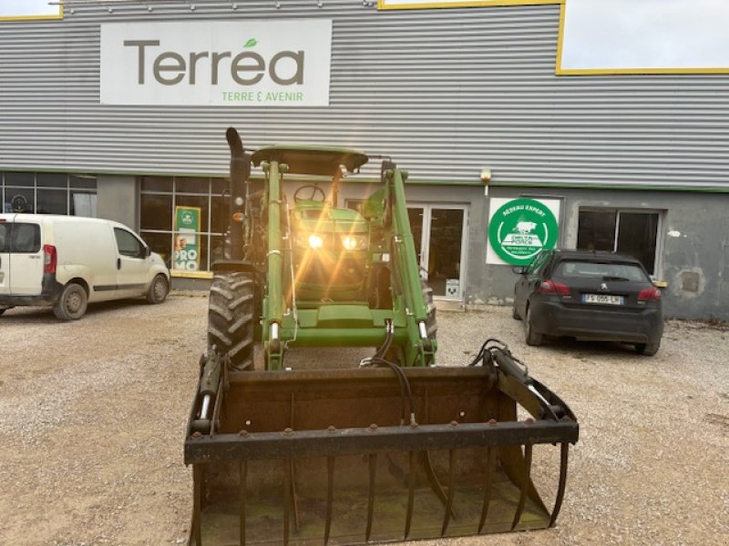 Traktor типа John Deere 6105M, Gebrauchtmaschine в CHAUMESNIL (Фотография 3)