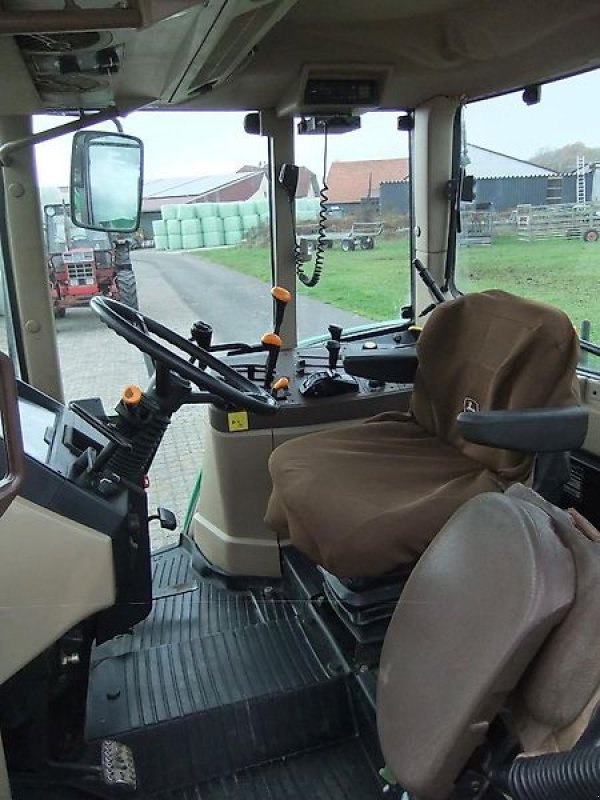 Traktor typu John Deere 6110 Allrad mit Frontlader, Gebrauchtmaschine v Steinau  (Obrázek 10)