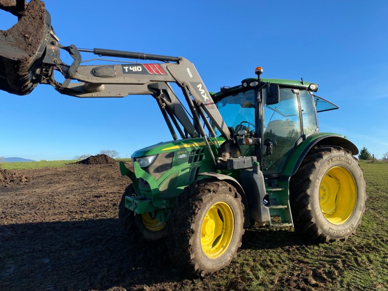 Traktor des Typs John Deere 6110 R AUTOPOWER . CHARGEUR, Gebrauchtmaschine in UZERCHE (Bild 1)