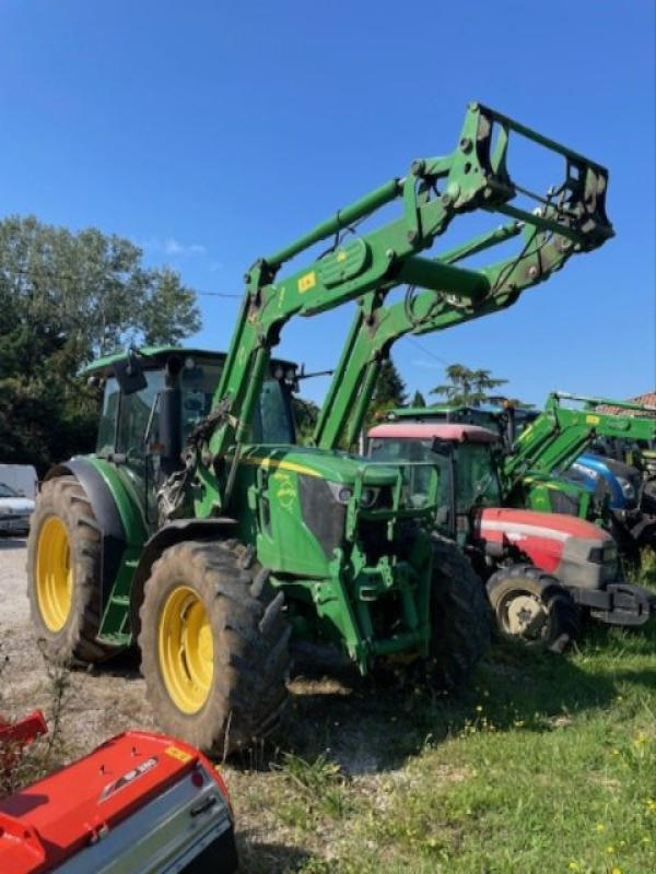 Traktor des Typs John Deere 6110 RC, Gebrauchtmaschine in LIZAC (Bild 7)