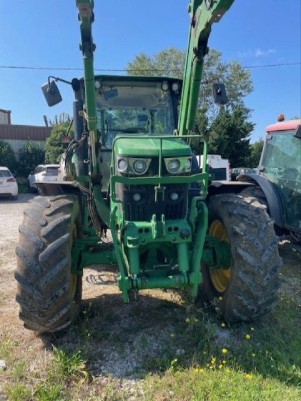 Traktor tip John Deere 6110 RC, Gebrauchtmaschine in LIZAC (Poză 6)