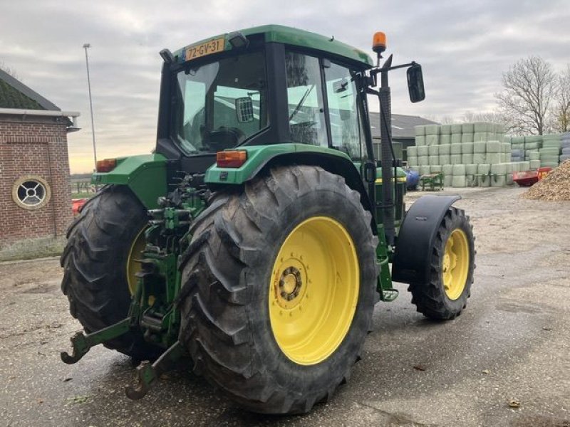 Traktor du type John Deere 6110, Gebrauchtmaschine en St. - Jacobiparochie (Photo 4)