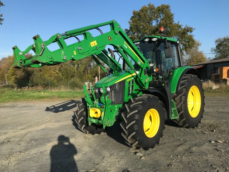 Traktor typu John Deere 6110M AUTOPOWER + CHARGEUR, Gebrauchtmaschine w UZERCHE (Zdjęcie 1)