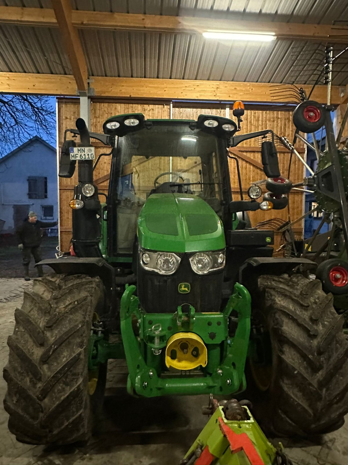 Traktor tipa John Deere 6110M Autopower Stufenlos, Gebrauchtmaschine u Rammingen (Slika 2)