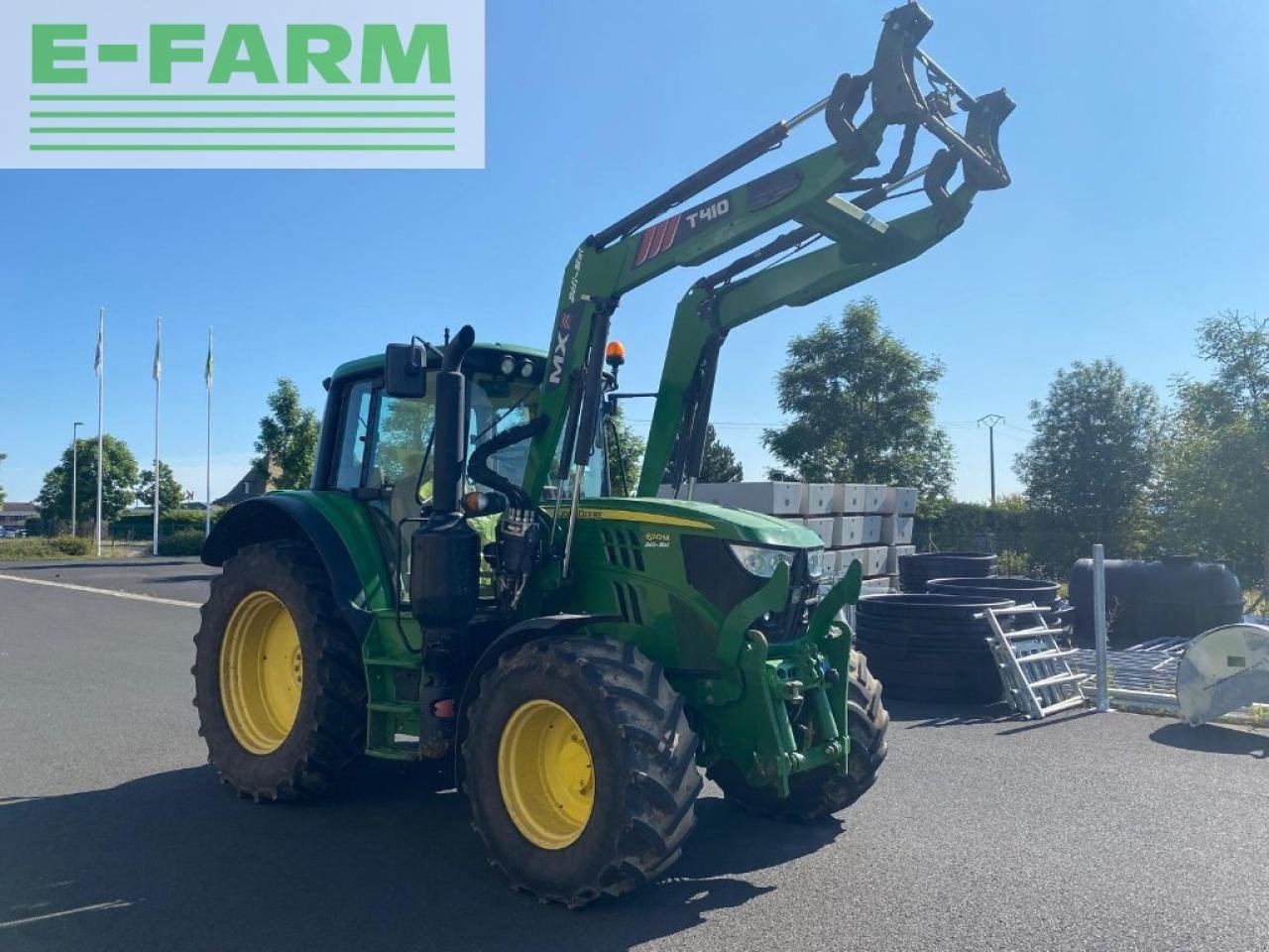 Traktor of the type John Deere 6110m ( destockage ), Gebrauchtmaschine in Ytrac (Picture 2)